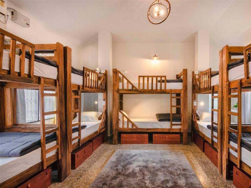 Zostel Bangalore- Indiranagar Экстерьер фото